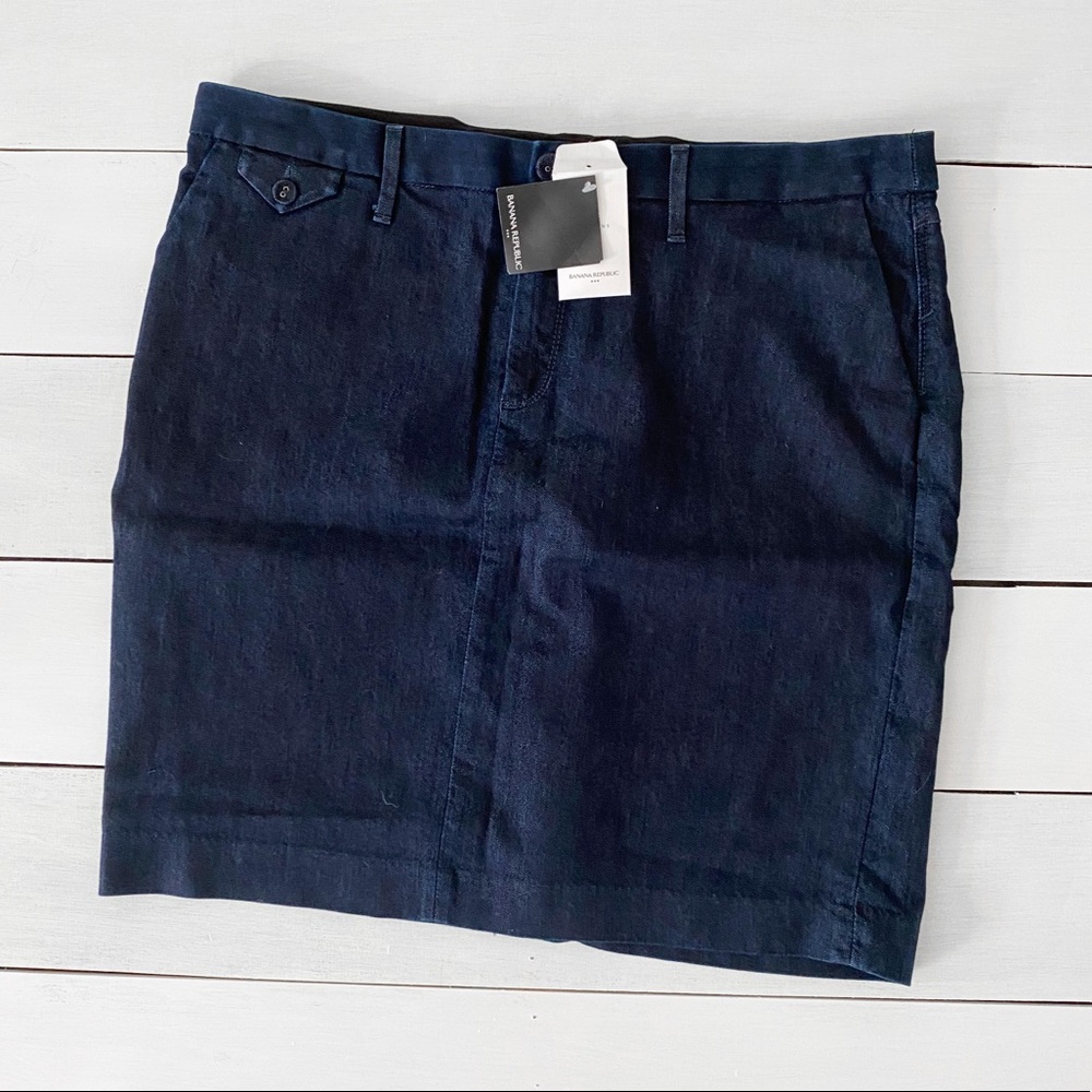 Banana Republic / Dark Wash Denim Jean Skirt